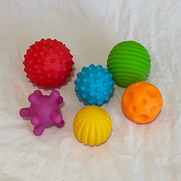 Infantino Sensory Ball Set of 6 - Picture 1 of 1